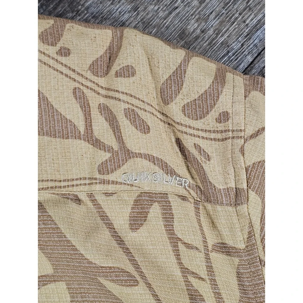 Quiksilver Waterman Mens XXL Brown Tan Tropical Leaf Button Up Shirt‎ AQMWT03338